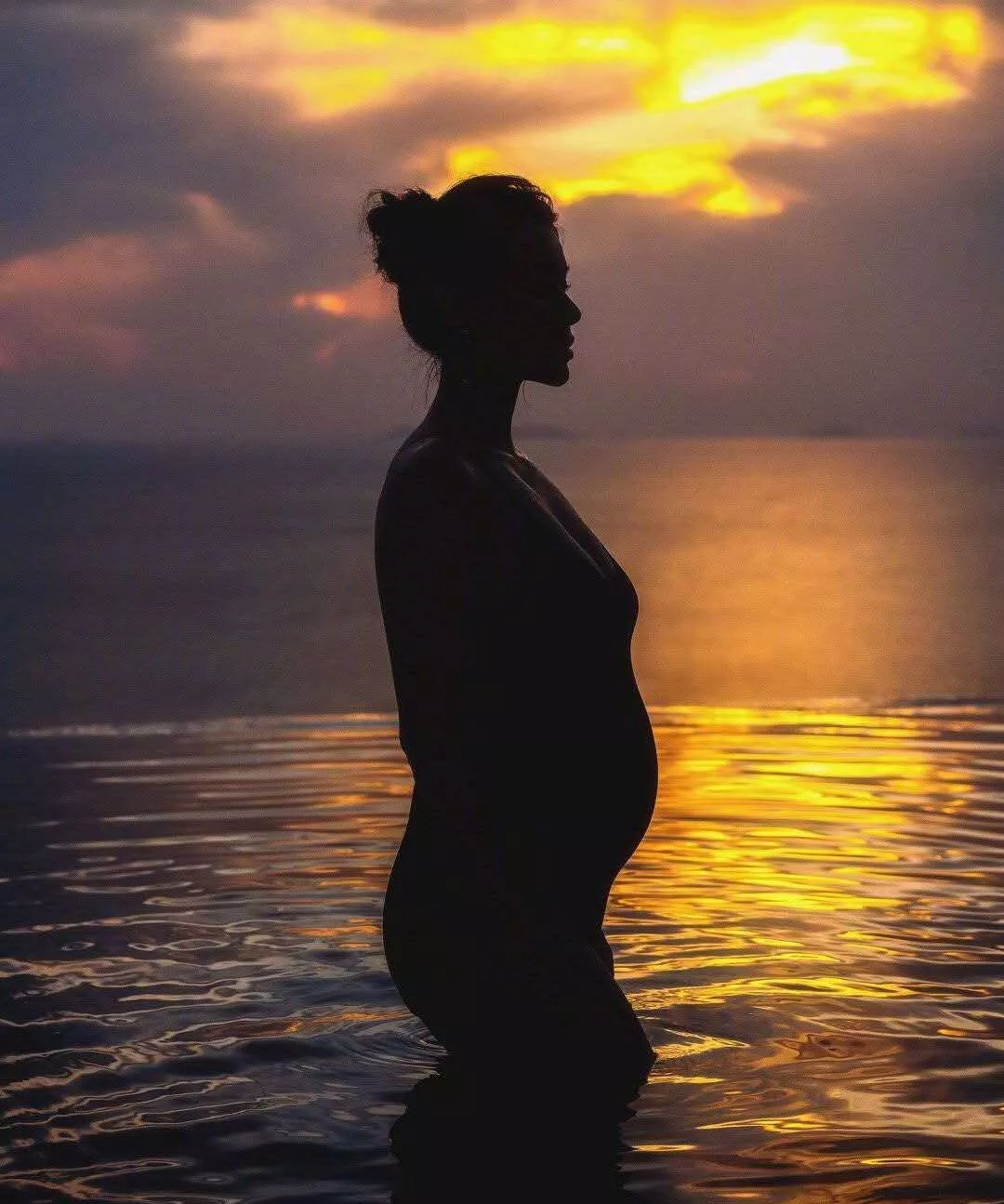 海边孕妇照图片唯美图片
