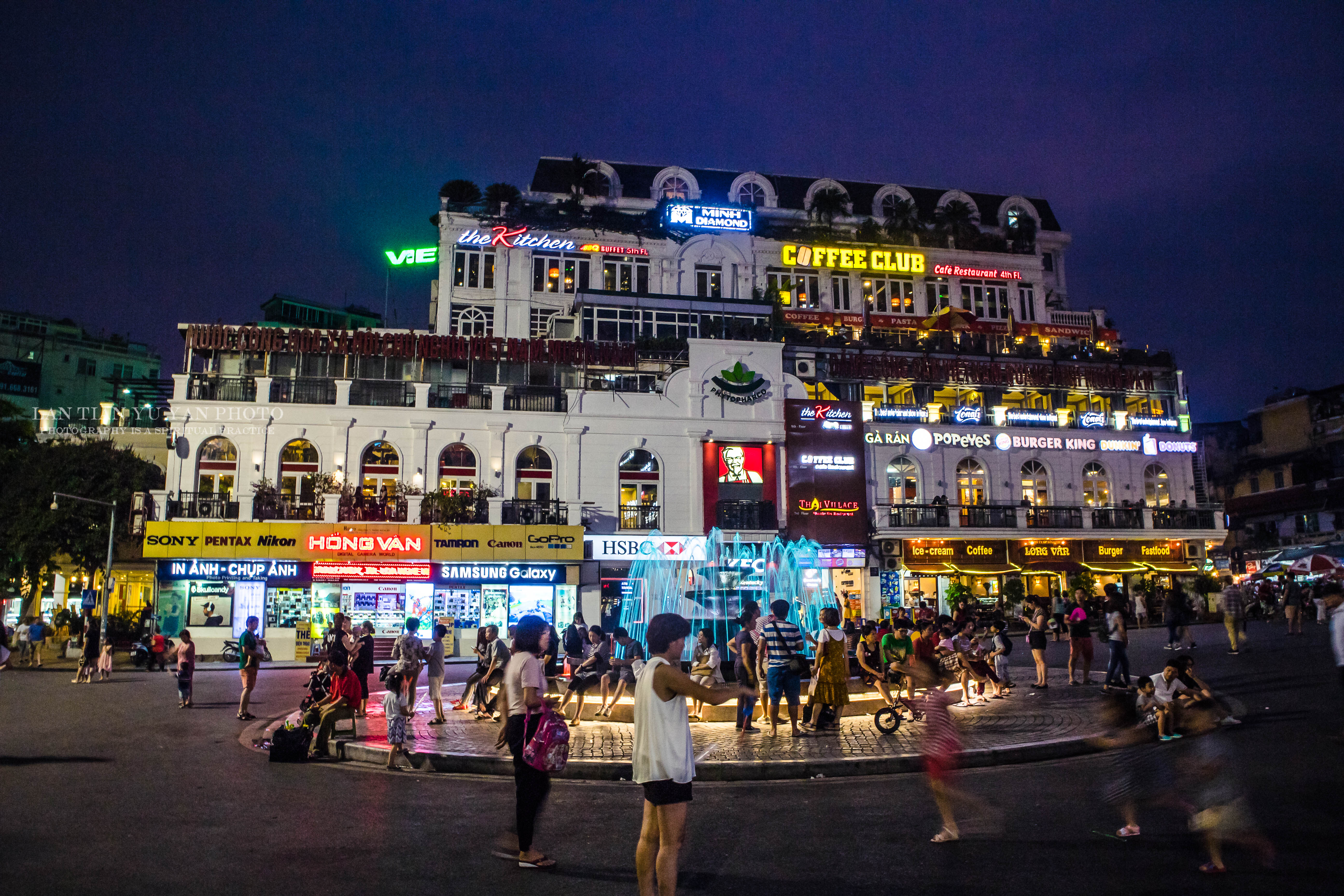 河内,越南免费游玩的地方不少,河内玩得相对少一些,有三十二行街,小