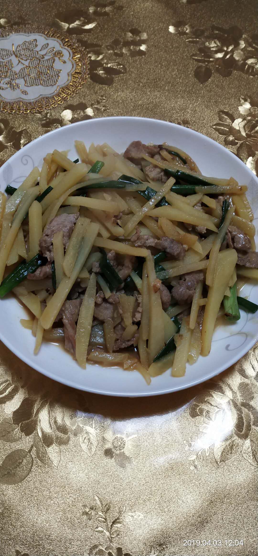 土豆絲炒肉片_備用