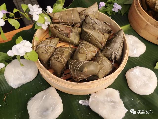 壮族三月三横县榃僧村的传统美食让人赞不绝口