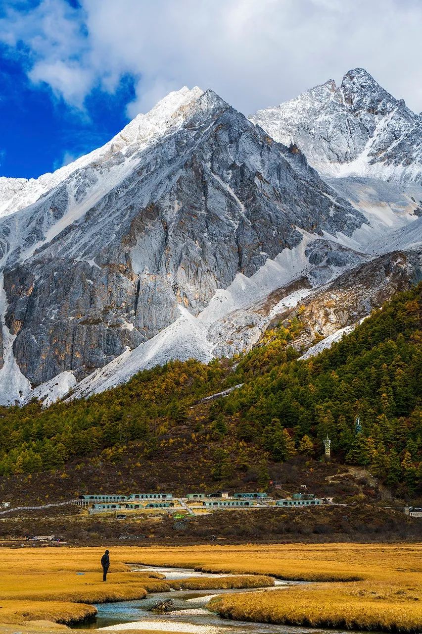 姑娘,你該有場一個人的旅行