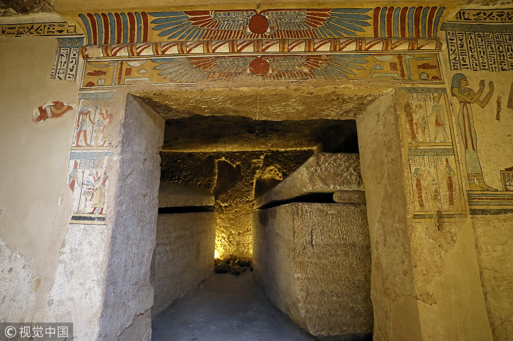 埃及发现托勒密王朝古墓,保存完好装饰精美