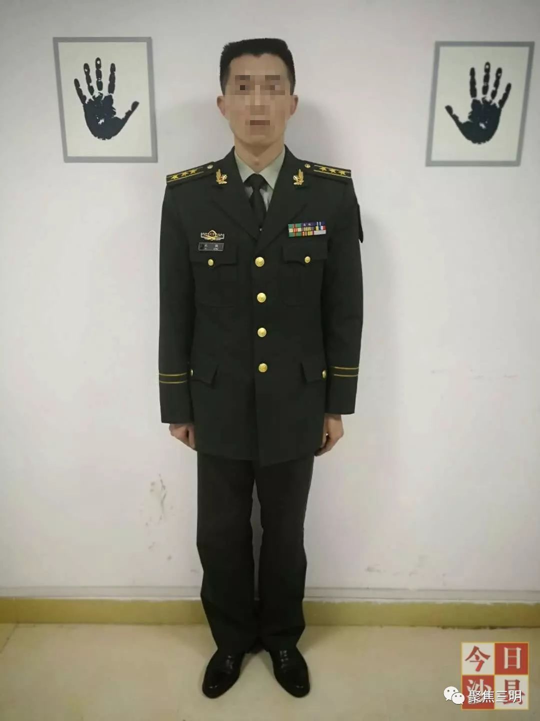 发生了什么一名武警上校在三明北站被拘留了