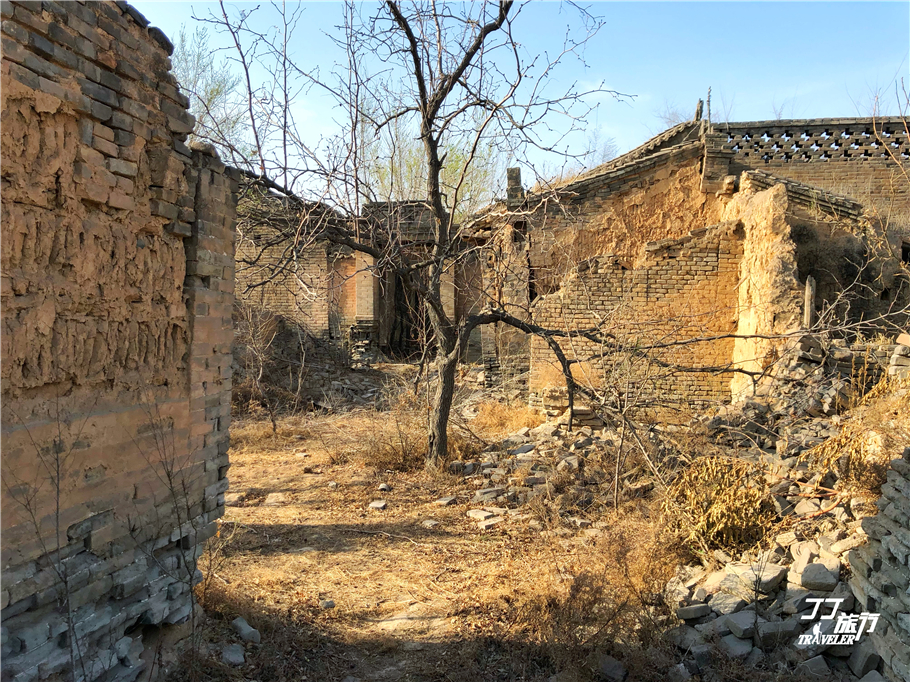 战争后的村庄图片