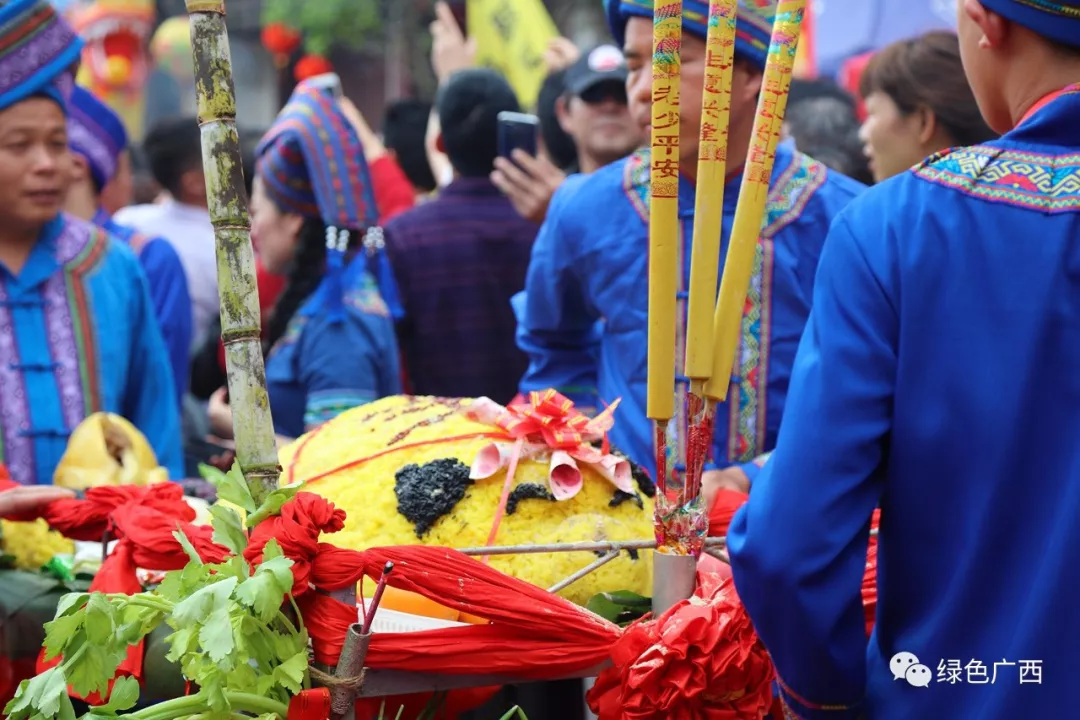 三月三10万龙的传人汇集武鸣罗波寻根祭祖_骆越