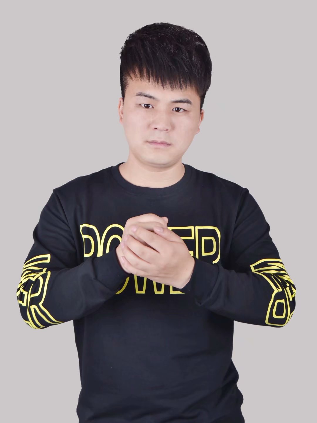 华语男歌手“董晓松”磁性歌声