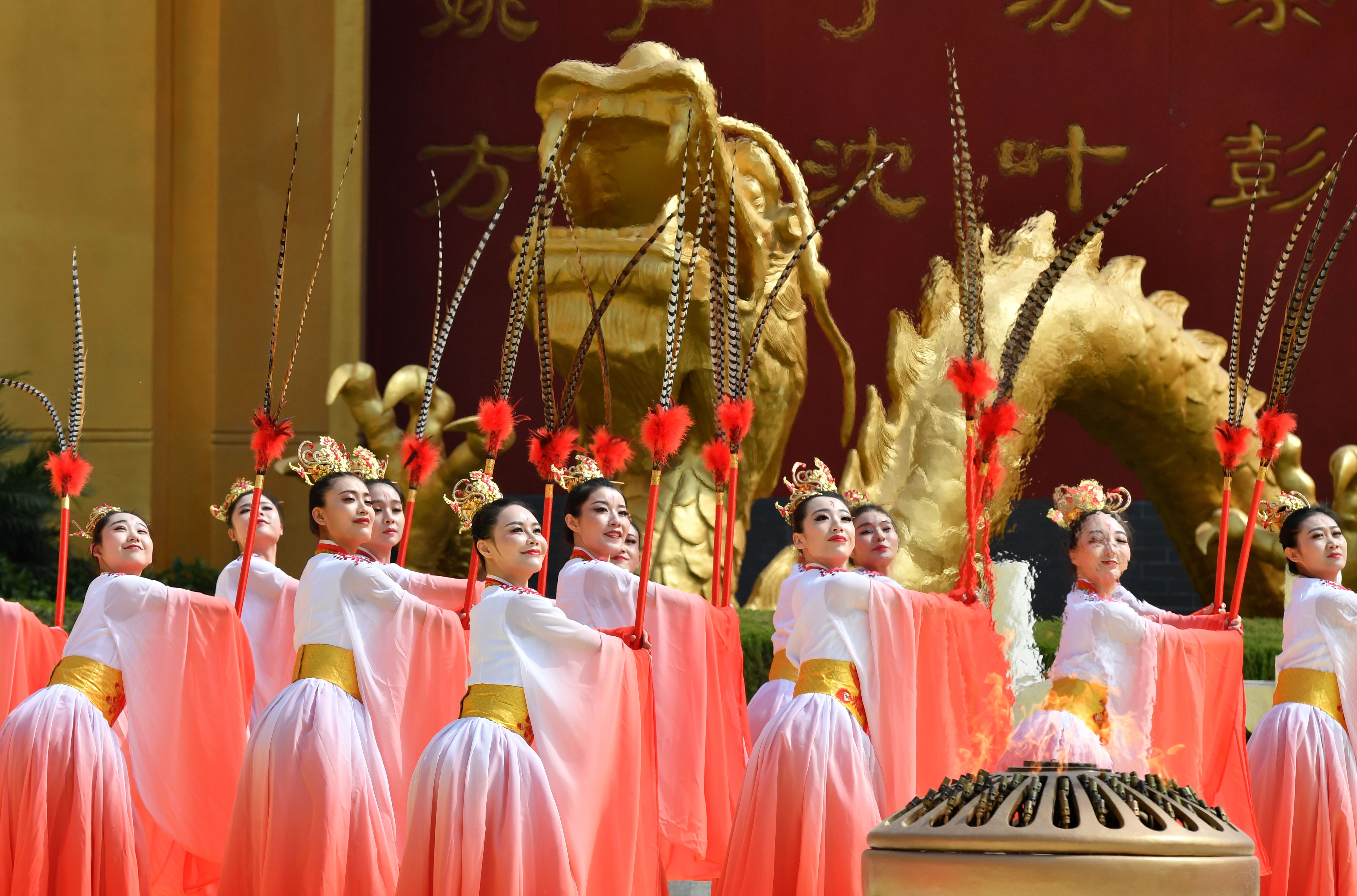 己亥年黄帝故里拜祖大典在河南郑州举行