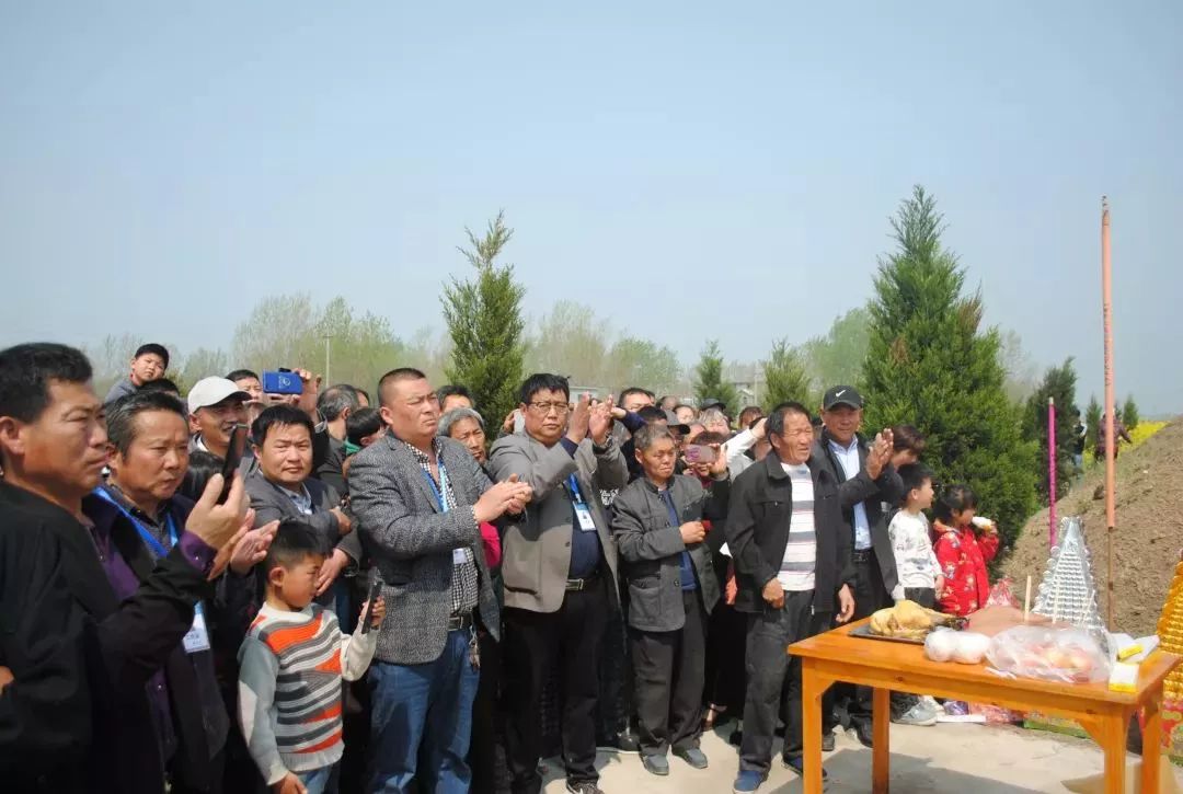 韩氏宗亲 祭祖现场 2019年,临泉县鲖城镇韩老家 清明节 祭祖大典