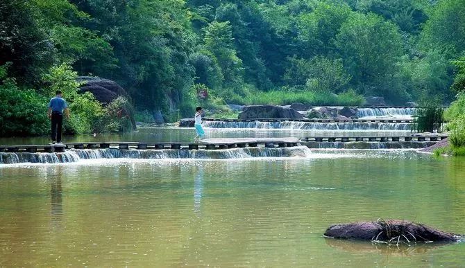 美人谷,是綠林山風景區的核心景區,位於湖北省京山市綠林鎮東南1公里