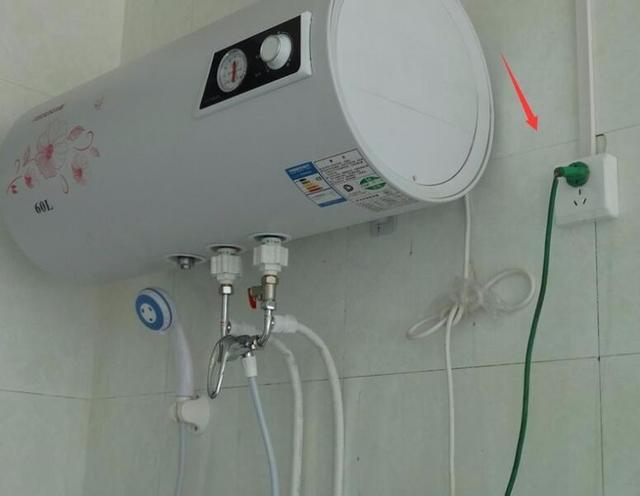 电热水器插座位置图片图片