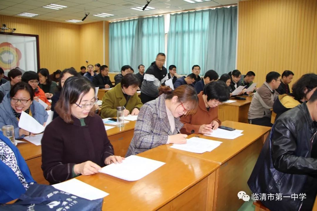 省教育厅治理教师有偿补课通知的精神后,我校工会及时在临清一中微信