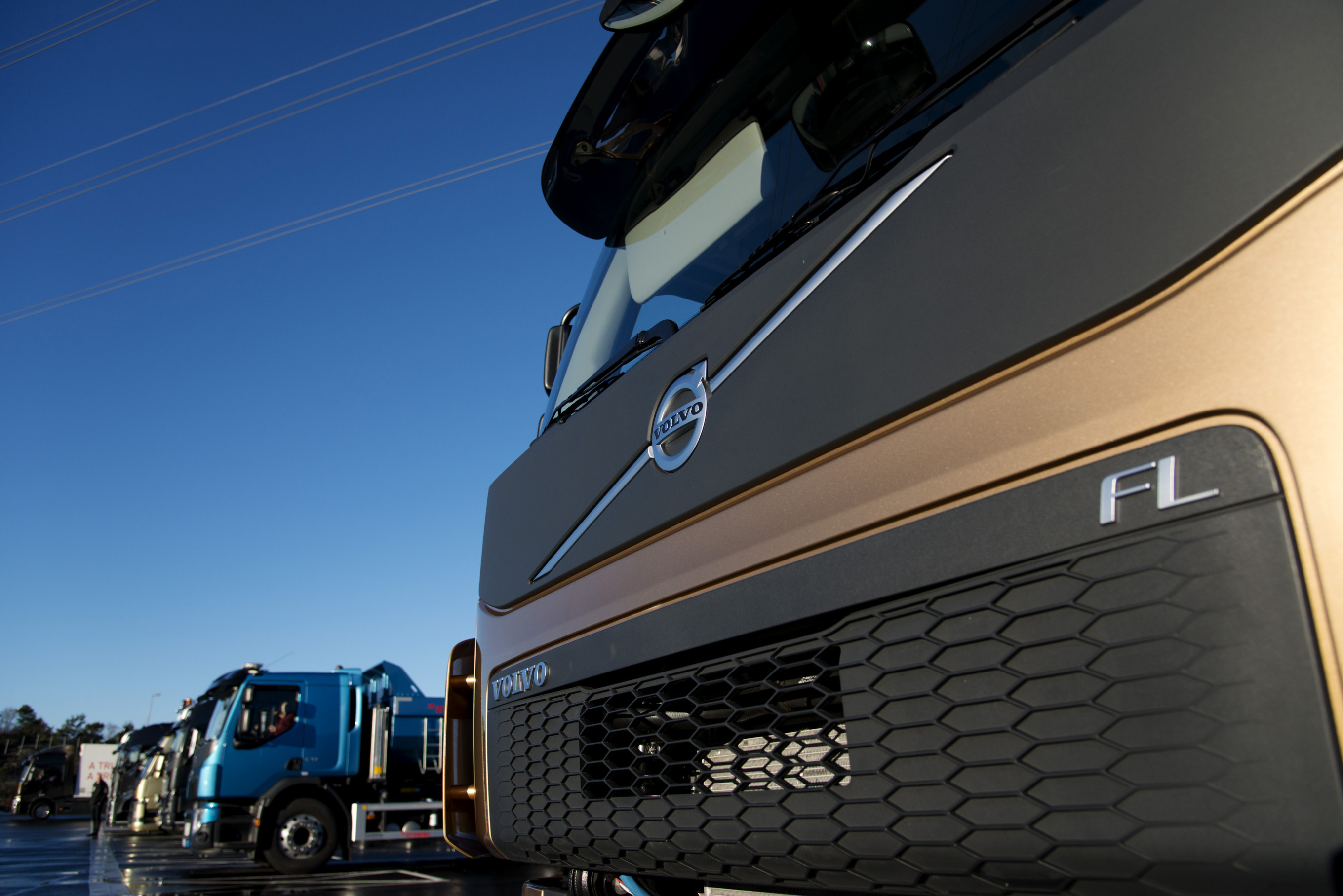 沃尔沃集团(volvo ab)正在探索与浙江吉利控股集团(以下简称"吉利集团