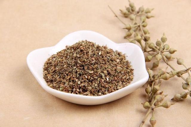 每日一味皮肤中药蛇床子祛风止痒的皮肤病常用中药