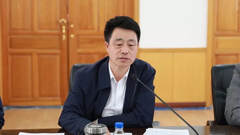 中共长春市九台区委召开常委会议