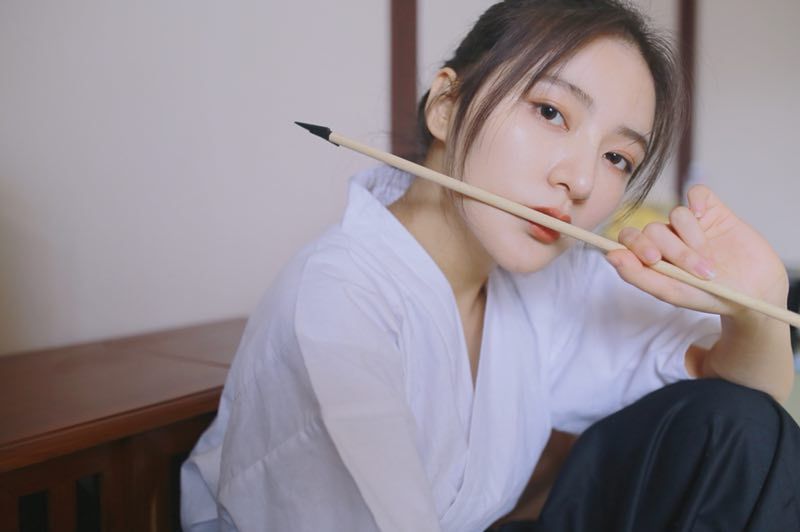 神秘早春大秀,杨伊墨化身美女武士-搜狐大视野-搜狐新闻
