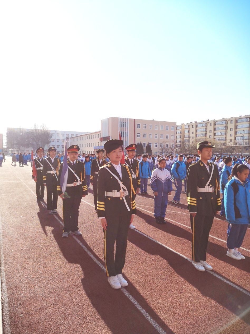 彰武县实验小学祭扫活动彰武职专开展"网上祭英烈"活动彰武职专开展