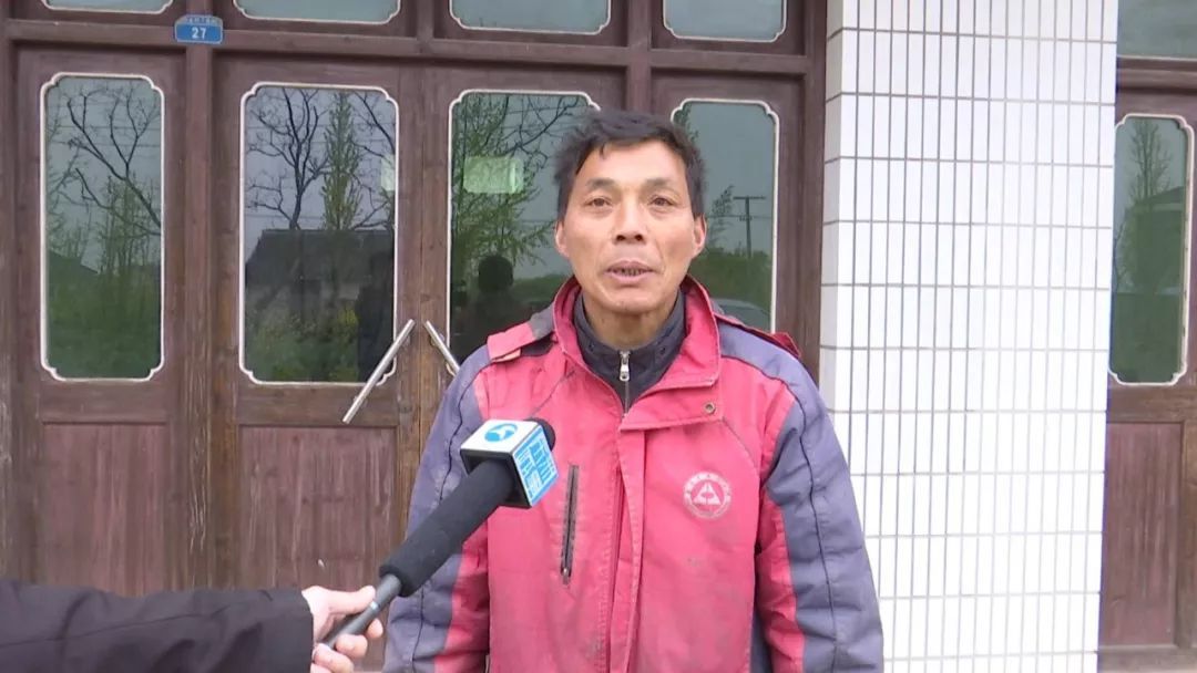 据了解,常乐镇颐生村受灾倒塌房屋一共有33家,村民陆仁杰家就是其中之