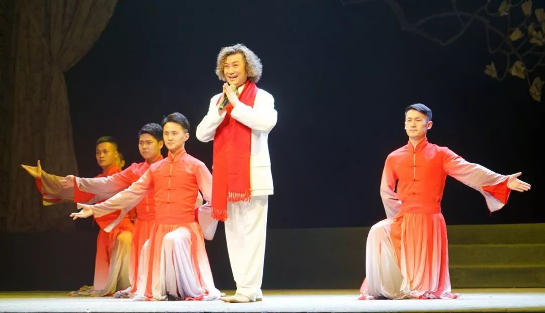 中華之光群英薈萃著名京劇表演藝術家吳汝俊演唱演奏音樂會圓滿落幕