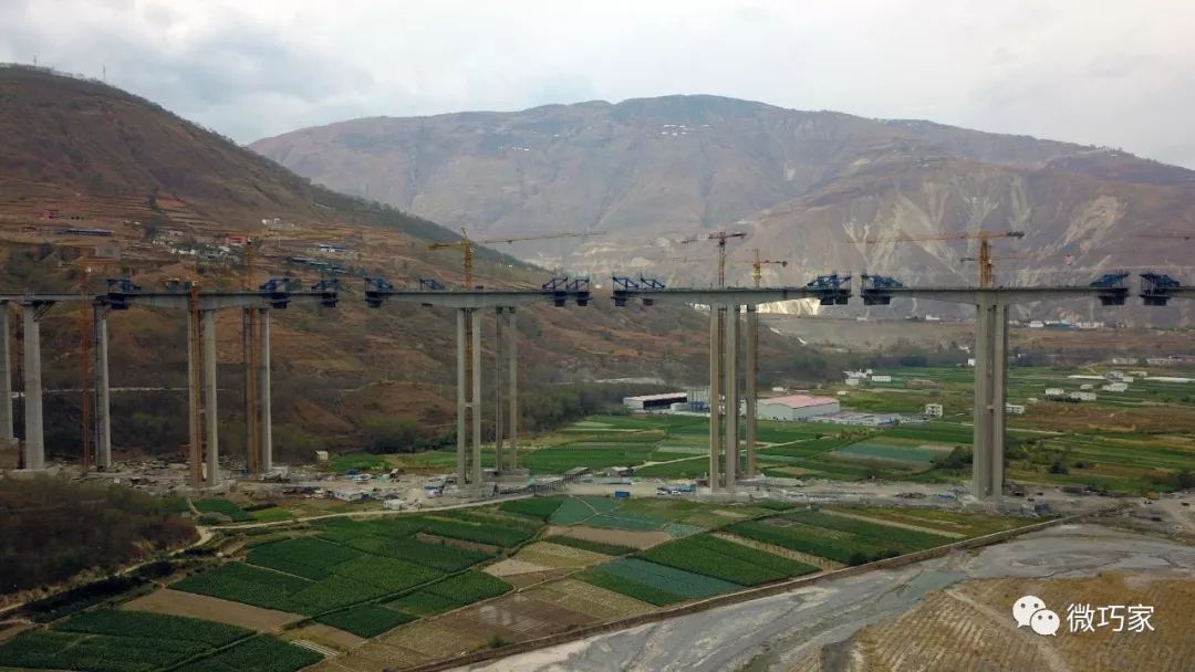 凉山隔壁连接未来宜攀高速的这条高速路今年底前建成通车