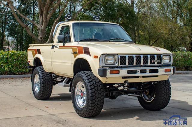 这辆83年的海拉克斯sr5比82年的拉菲还要有味道