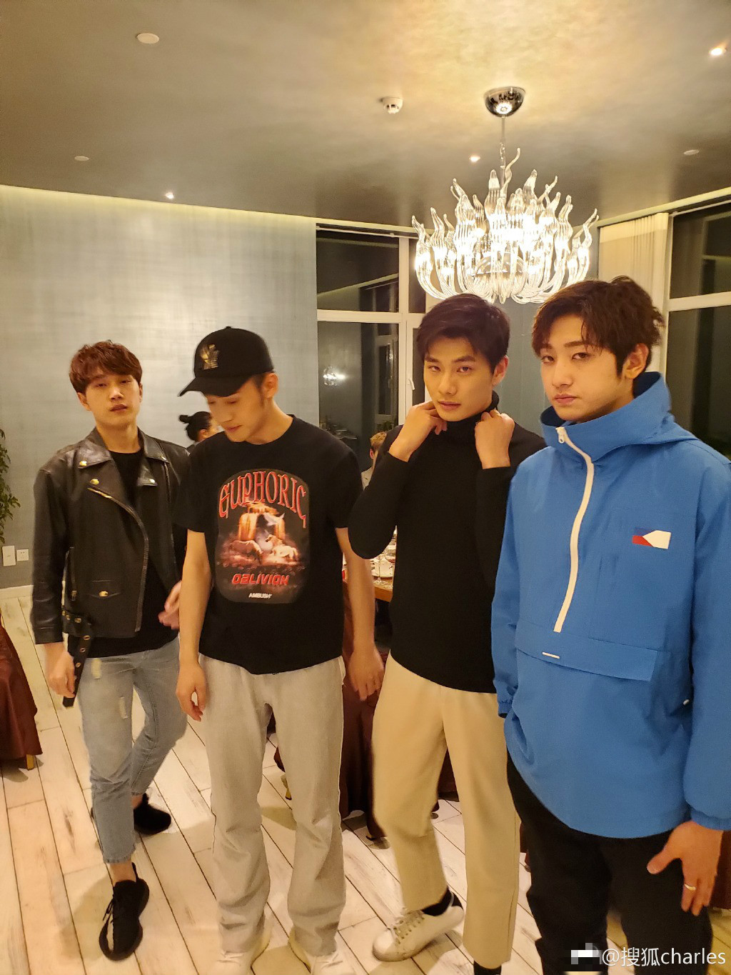 搜狐f4!杨昊铭宋一雄卫然孙熹之四人整装待发备战马拉松