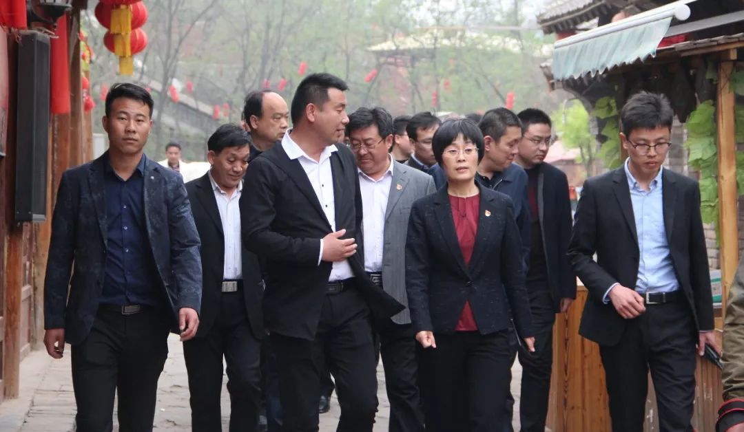 洛阳市委宣传部部长王飞到咱村调研