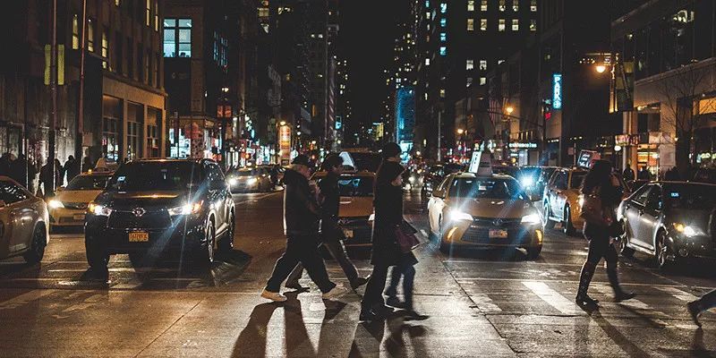 人海茫茫,为什么偏偏让我遇到你