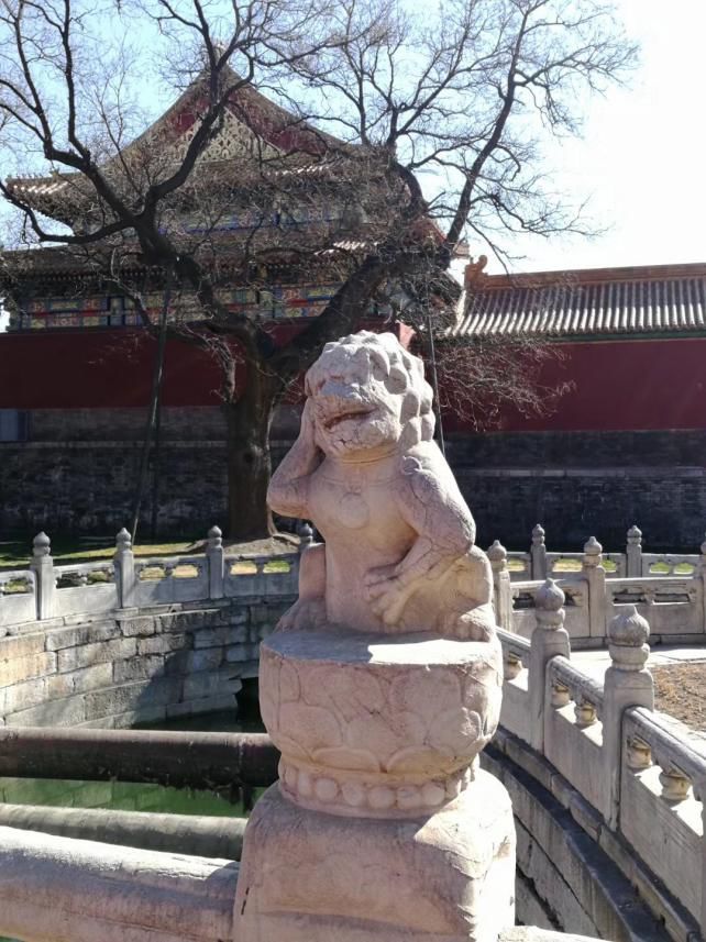 好多同学没有注意到的第二个怪兽:犼(hǒu)又名望天吼,古代中国传说中