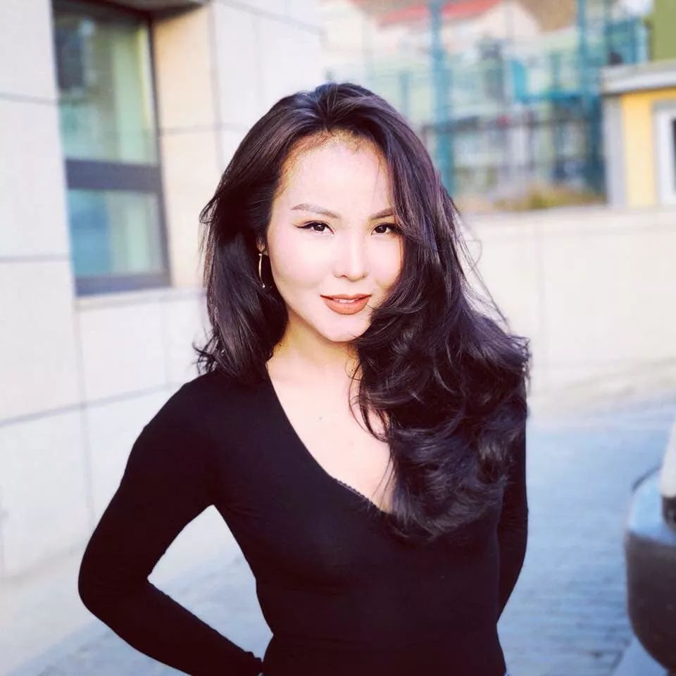 蒙古音乐才女贺西格达来抖音热歌你们找的就是这首了