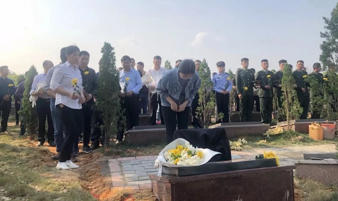 丁振军烈士安葬于于都革命烈士陵园