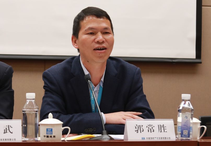 郭常胜作四点强调:一是强化对接沟通,加快推进跟踪项目落地;二是强化