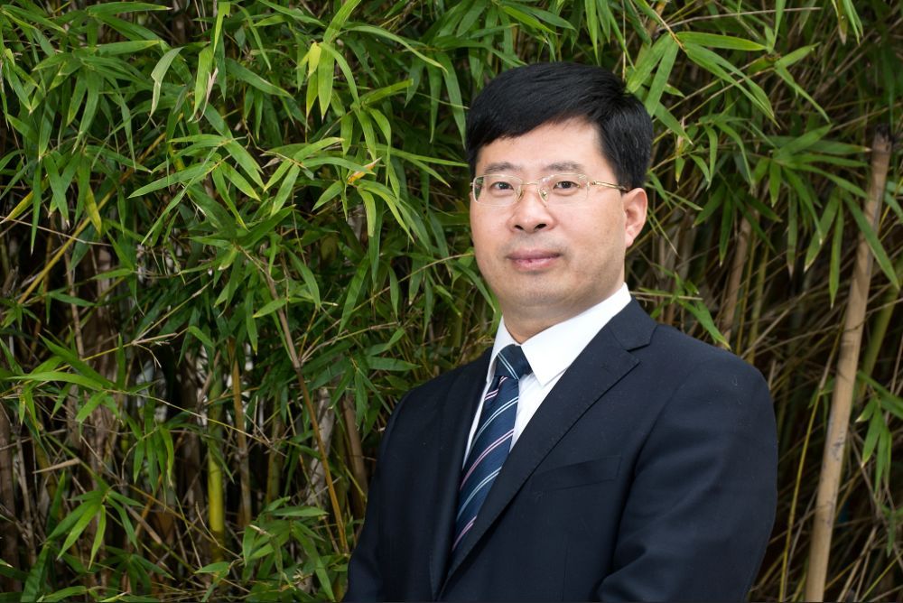 媒体连线十几岁杂志与校长面对面湖南师大附中博才实验中学校长许小平