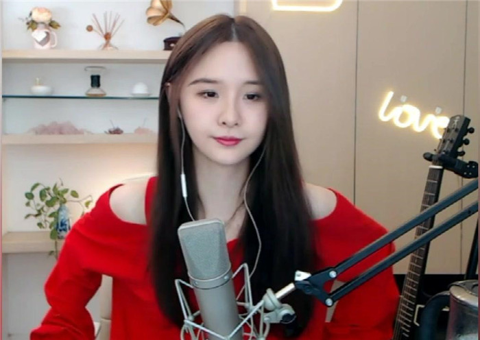 阿冷的直播人气剧降,原因和张大仙的如出一辙,到底是怎么回事