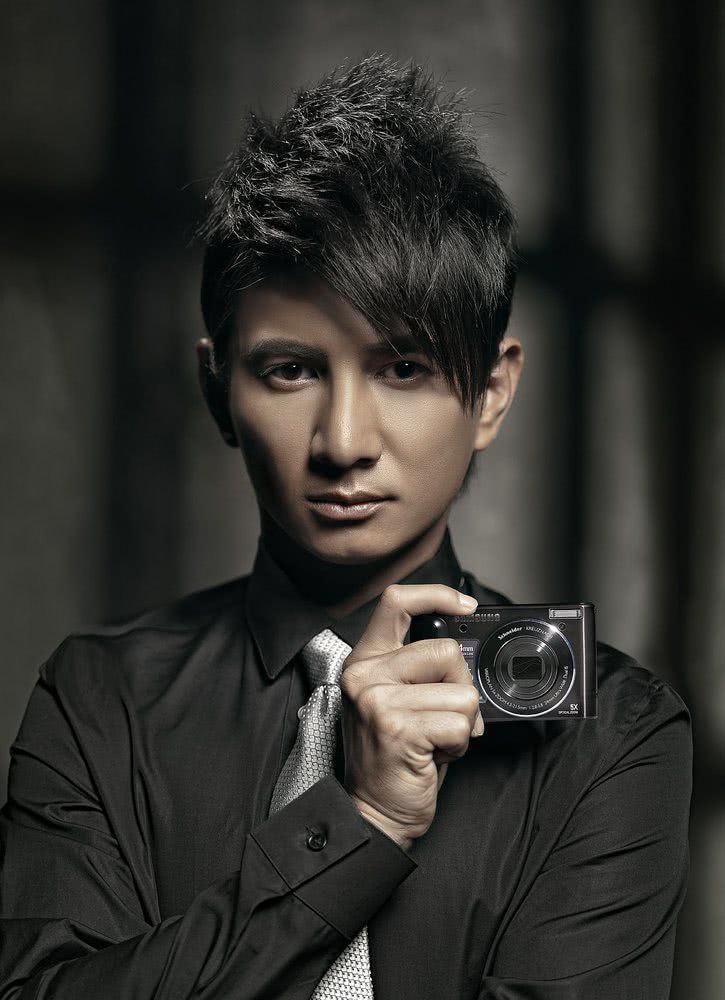 吴奇隆发博官宣,刘诗诗即将产子,网友纷纷前往道喜_台湾