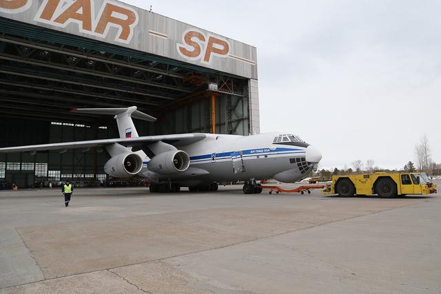 大方:俄曝全新升级版大运厂房已交付首架 驾驶舱装8块时髦大屏_伊尔