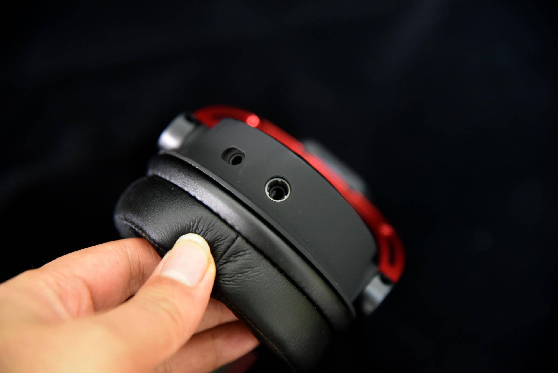 听声辨位吃鸡不难,金士顿hyperx cloud alpha耳机简评_阿尔法