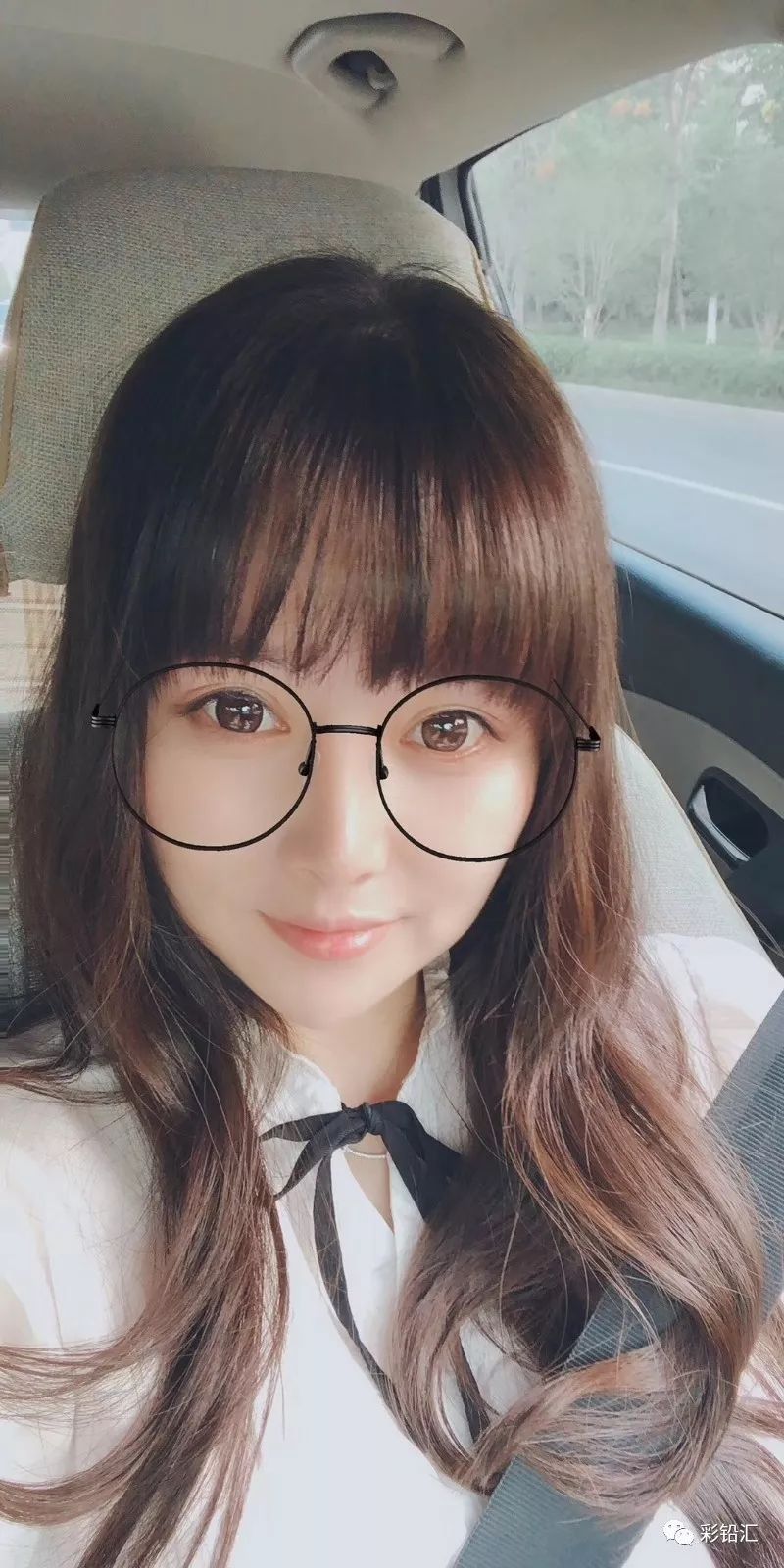 肖瑶明明可以靠颜值非要靠才华的水彩艺术家毕业于中国美术学院擅长