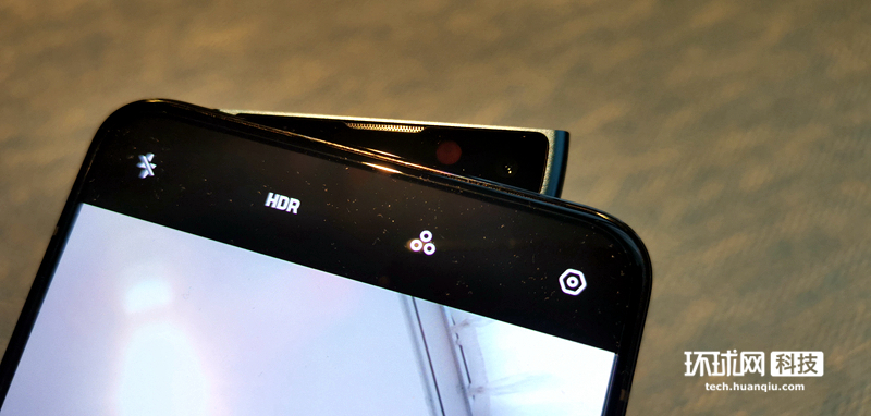 opporeno真机上手前置摄像头造型独特