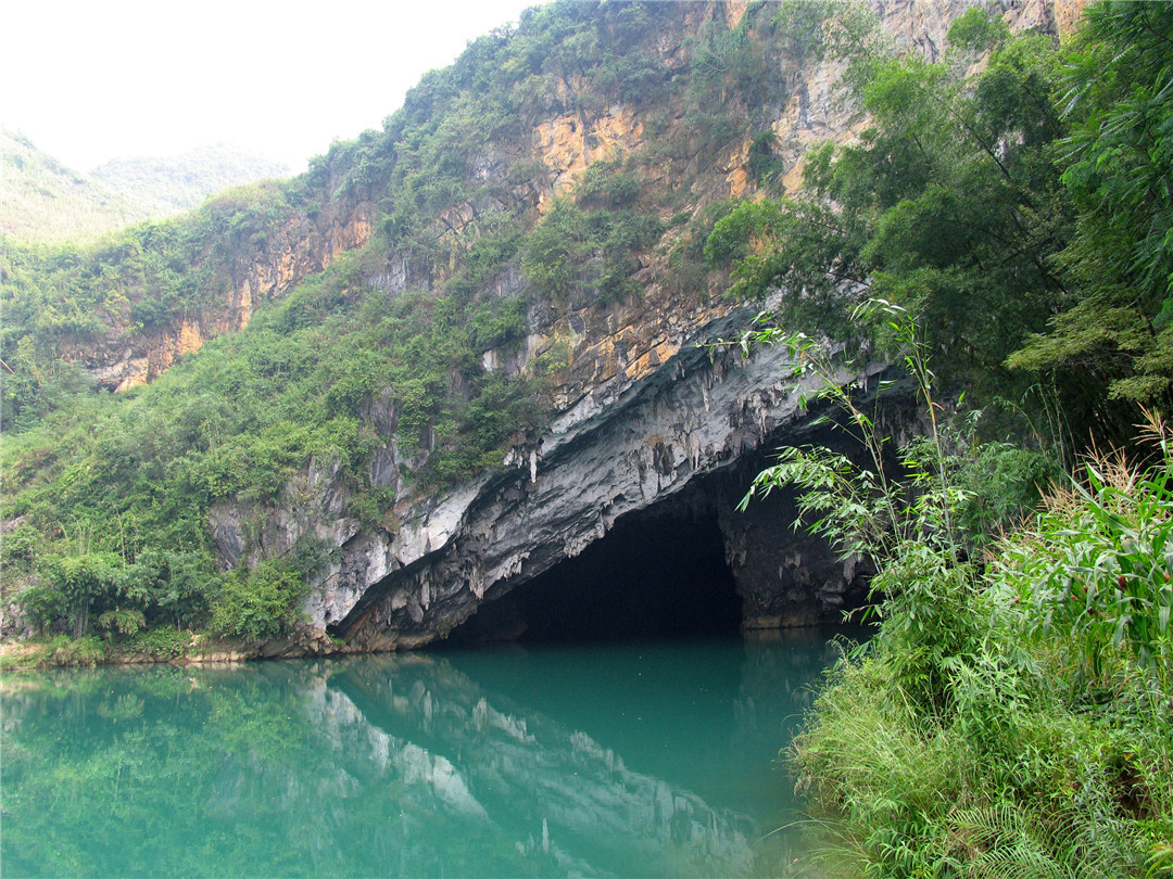 路线:南宁—田阳—百色—巴马—凤山—东兰—河池—都安—大化—南宁.