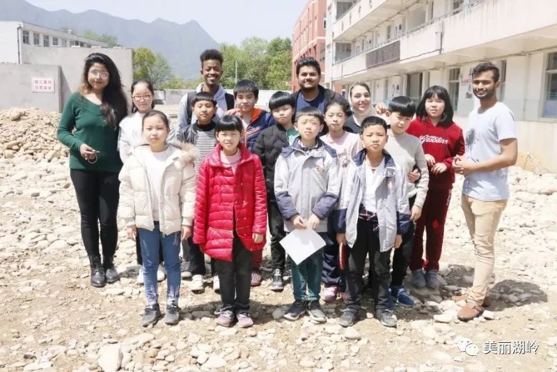 温州瑞安:湖岭镇鹿木学校又来了"洋老师"