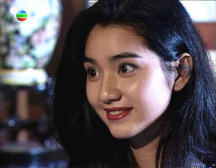 洪欣颜值不比朱茵差这5部电影告诉你年轻的洪欣到底有多美