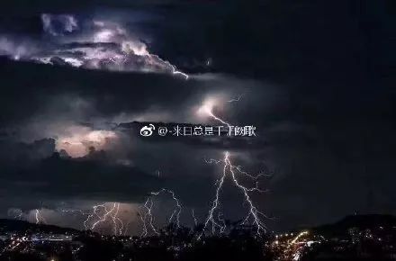 昨晚閃電打雷大暴雨突襲漢中附視頻