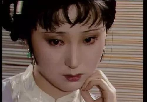 红楼梦林黛玉的一生反映出一个时代的悲剧