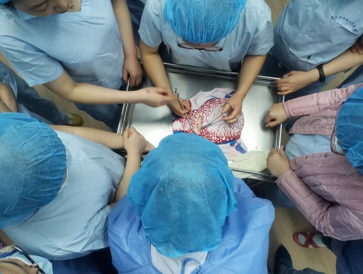 急危重症孕产妇产后出血抢救演练顺利完成