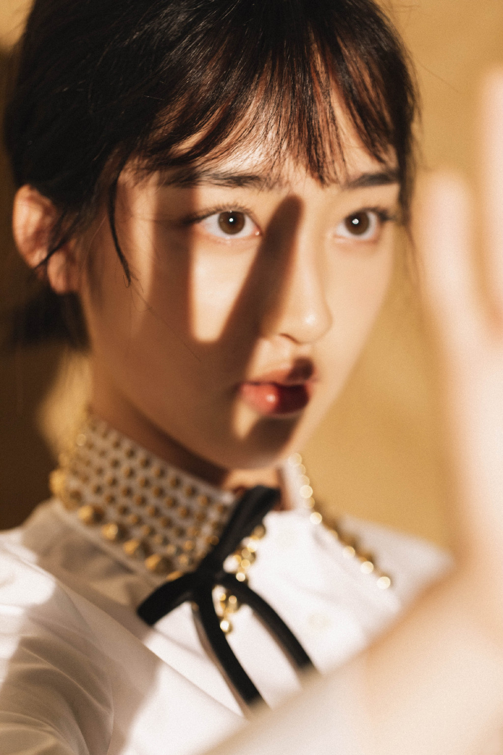 女演员邓恩熙清新秀甜美时尚写真