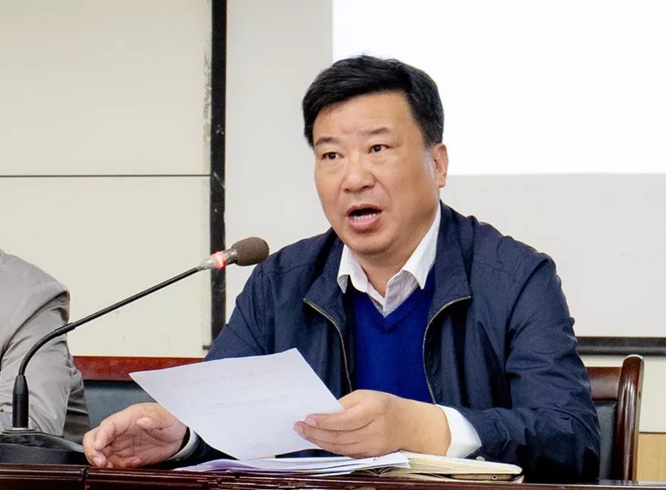 泗县二中召开重点工作推进会举办高中学生篮球比赛