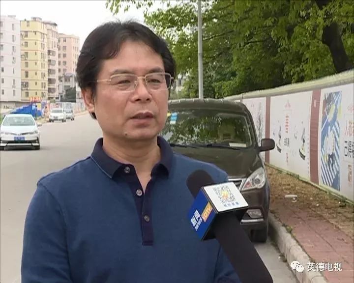 "英德市人民医院副院长 江智明我们院内现有的停车位是远远不够的