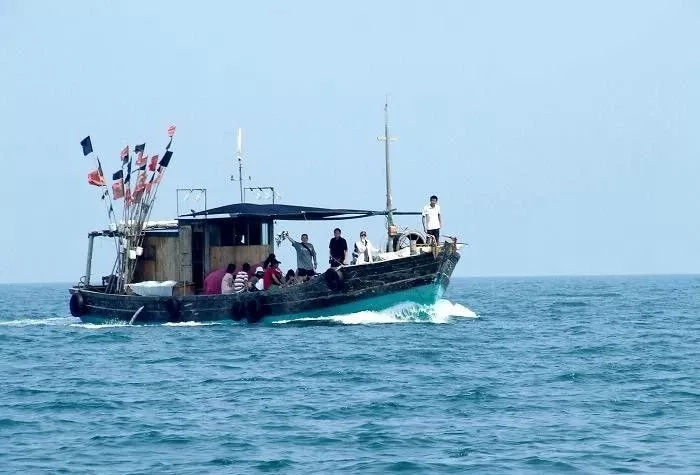 海邊生活想象——潿洲島遊艇租賃出海,水上項目,海味四溢!