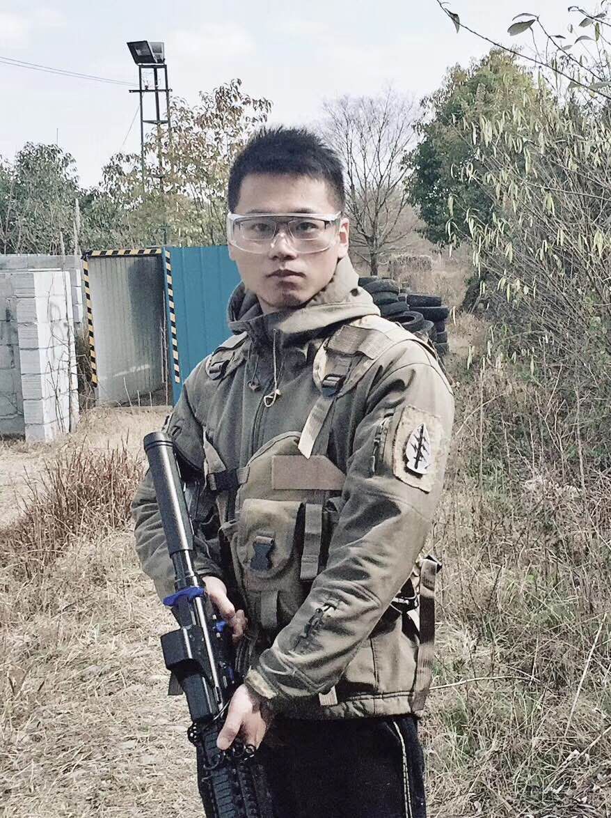 我是辩手生涯最高奖项是新生杯单场最佳辩手的辩论小白杨成轩.