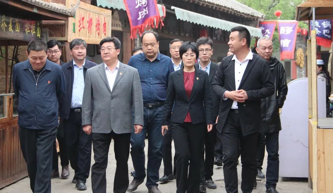 洛阳市委宣传部部长王飞到咱村调研